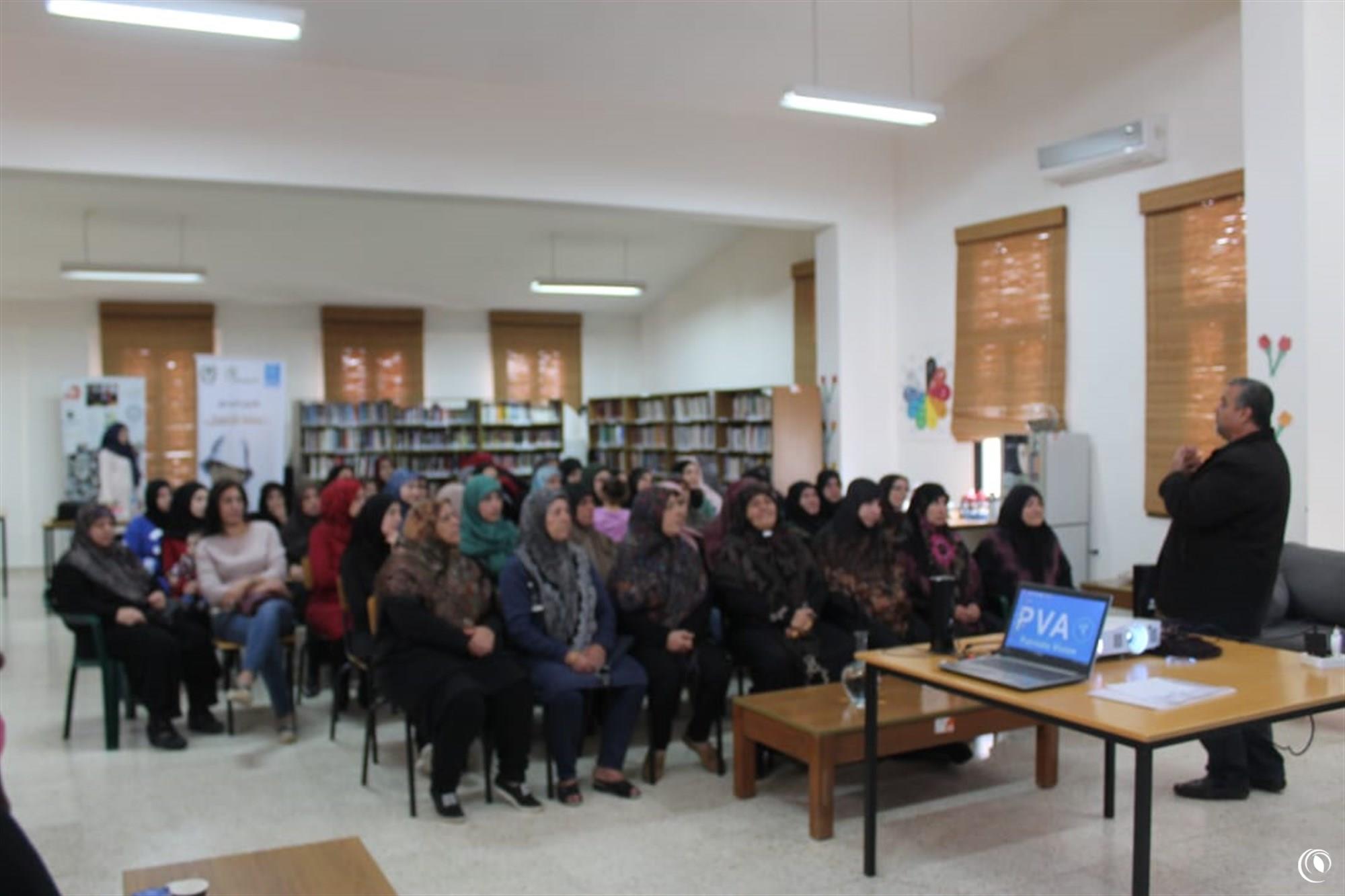 عقدتهما "جمعية الرؤية الوطنية" بالتعاون مع "الريجي" لقاءان مع الأمّهات في صريفا للحد من عمالة الاطفال ودعم تعلّمهم
