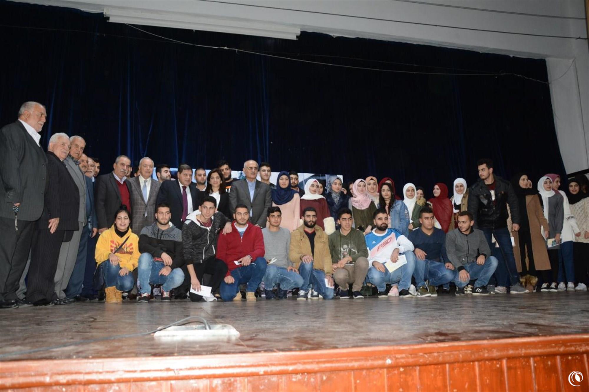  وزير المال في تكريم ابناء مزارعي التبغ جنوباً: الزمن ليس زمن مناكفات بل التفتيش عن المخارج