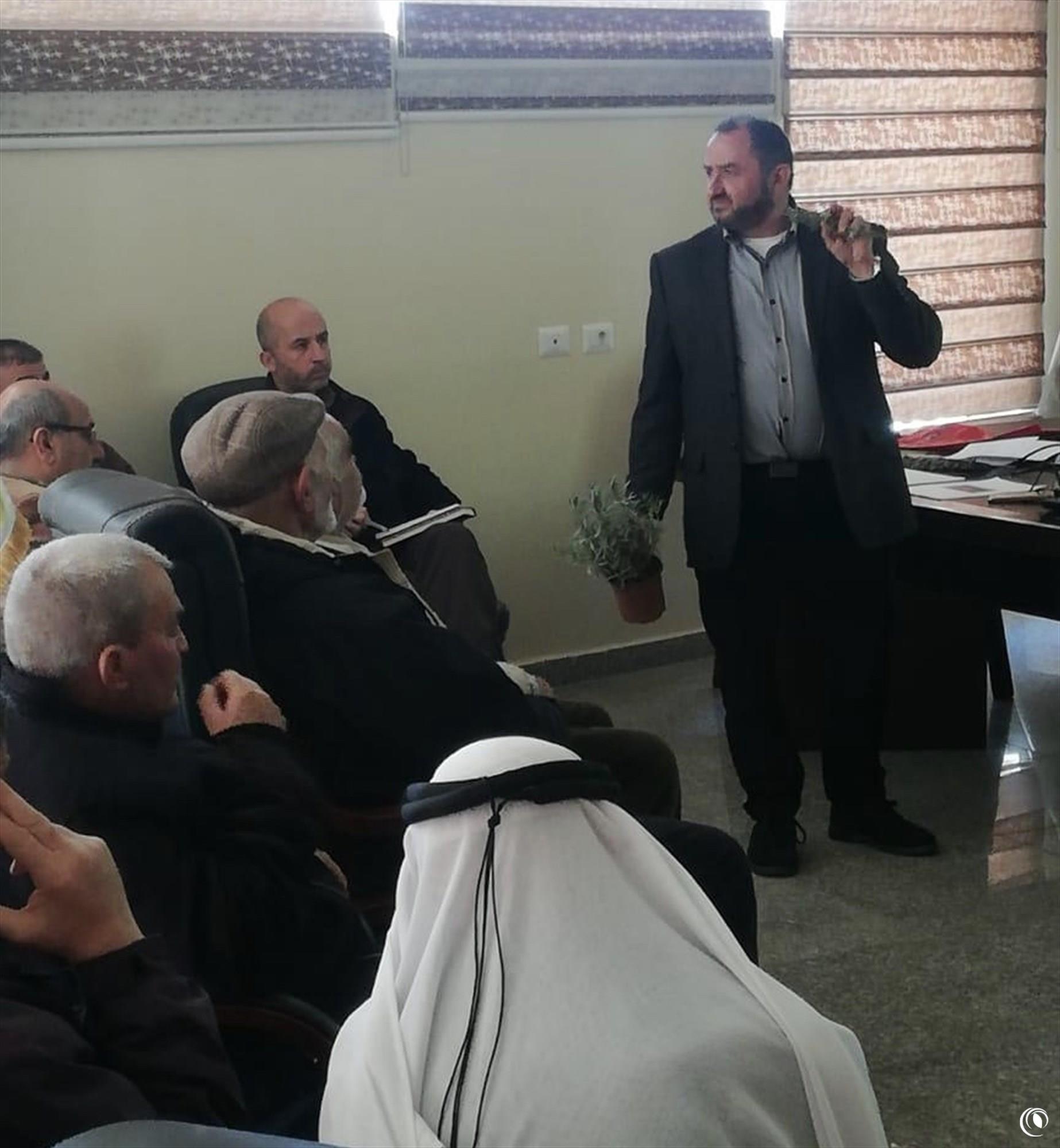 "الريجي" تنظّم في إيعات ورشة تدريبية عن زراعة الخزامى