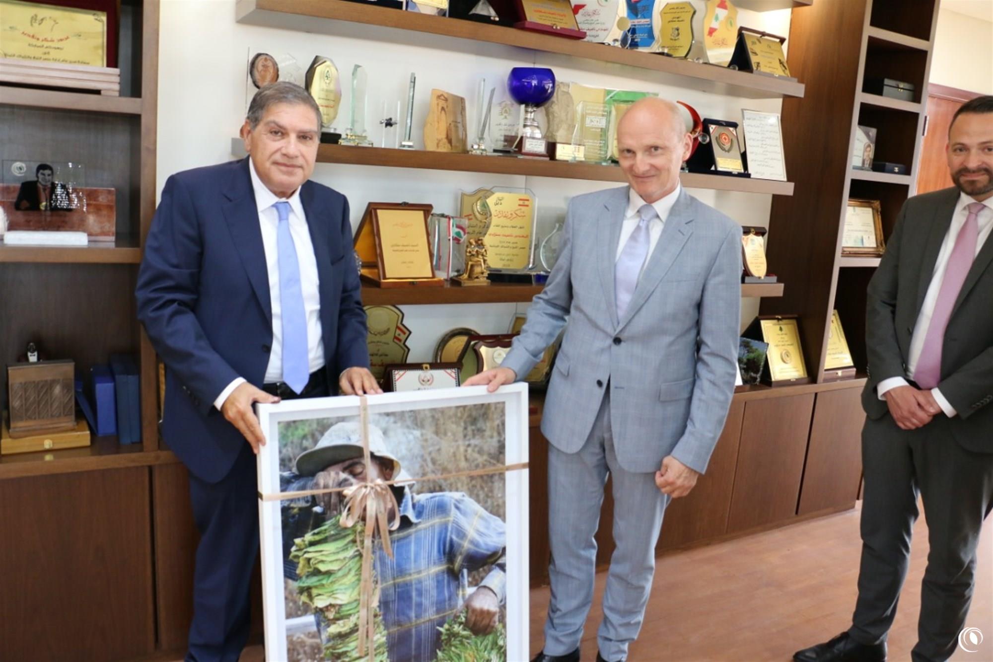 The visit of the German ambassador to the Regie