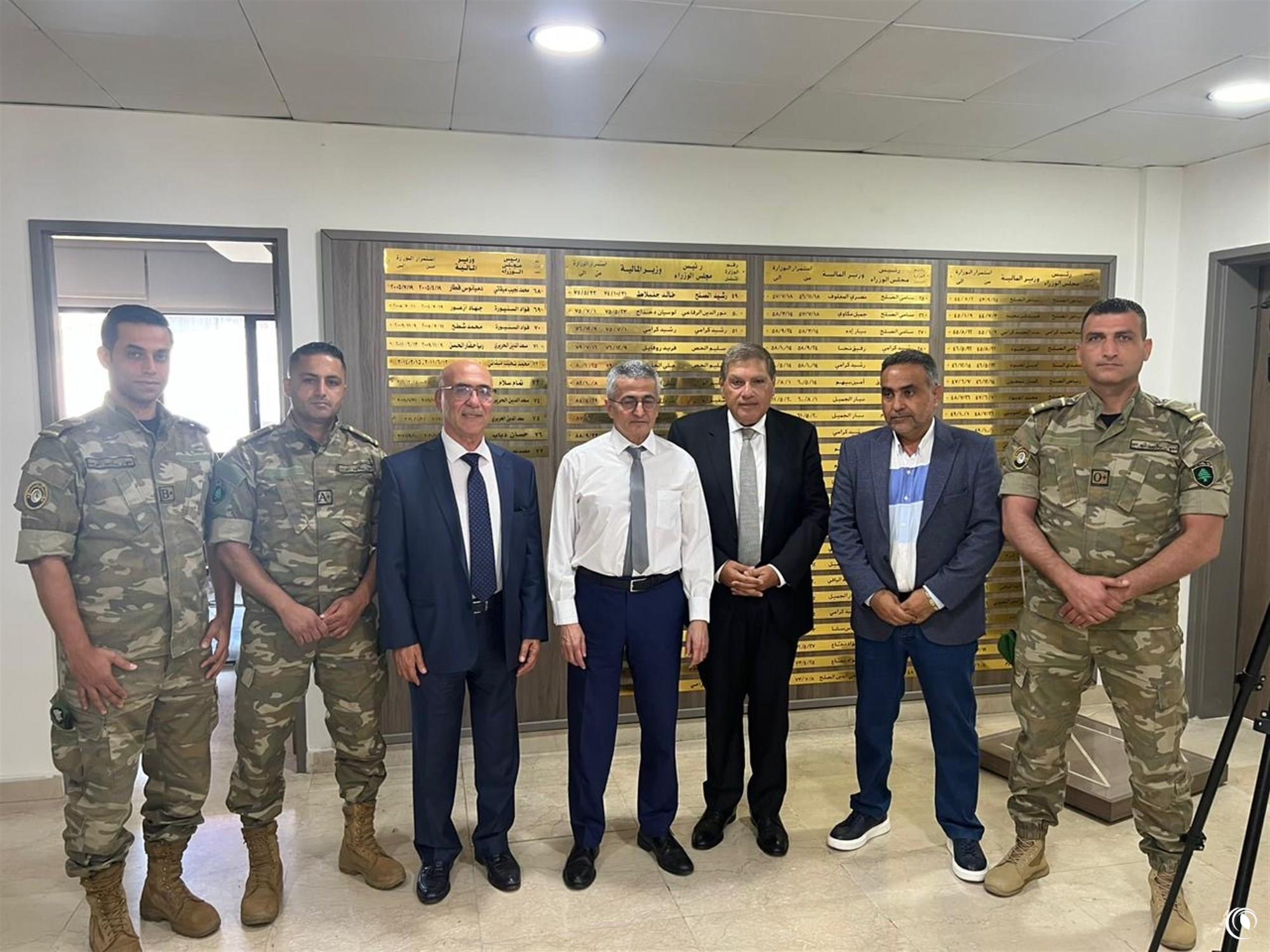 وزير المالية يطلع على انجازات جهاز مكافحة التهريب في الريجي